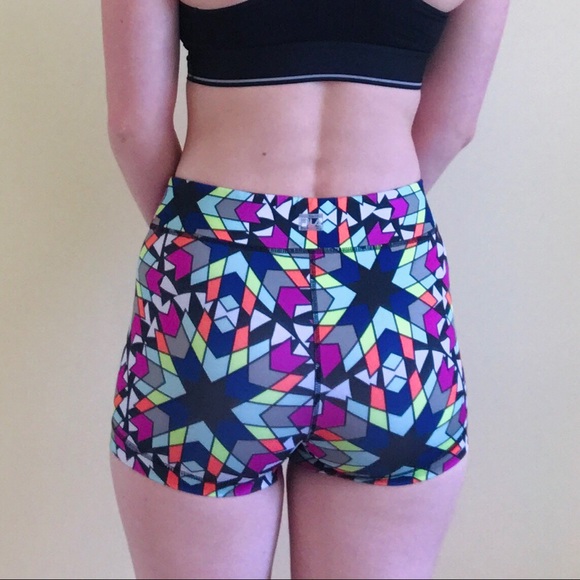 Colorful Geometric Athletic Shorts Spanx - Picture 2 of 2